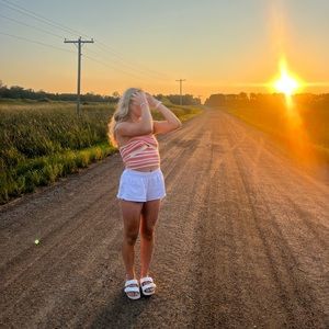 Meet your Posher, Amelia